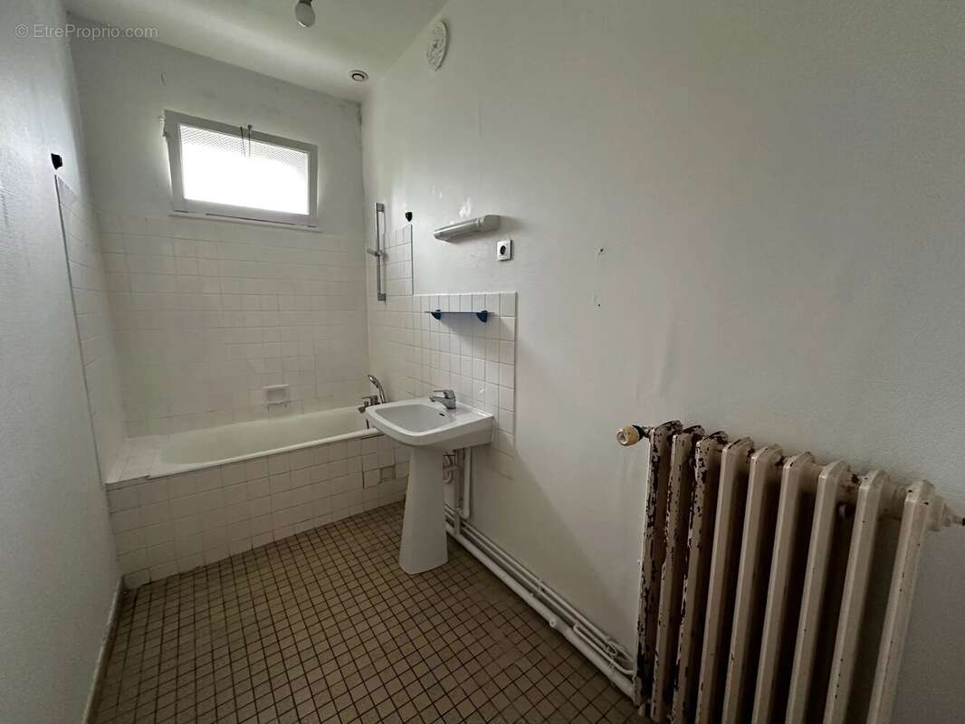 Ancienne poste - channay sur lathan - photo 6