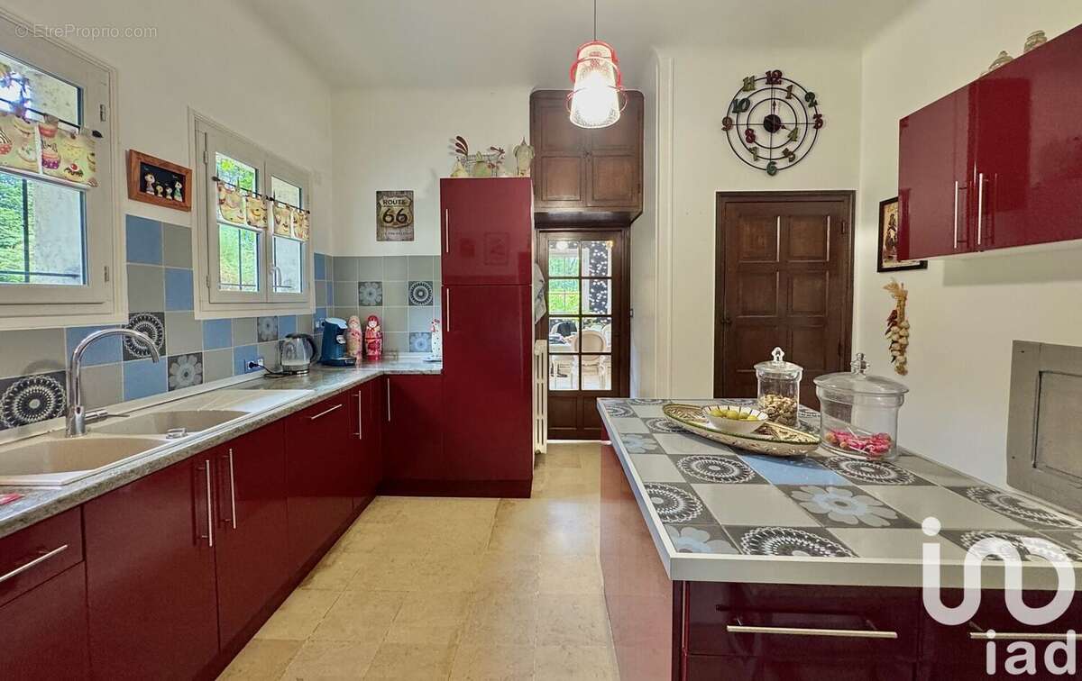 Maison 214 m² à Voutenay-Sur-Cure  - photo 8