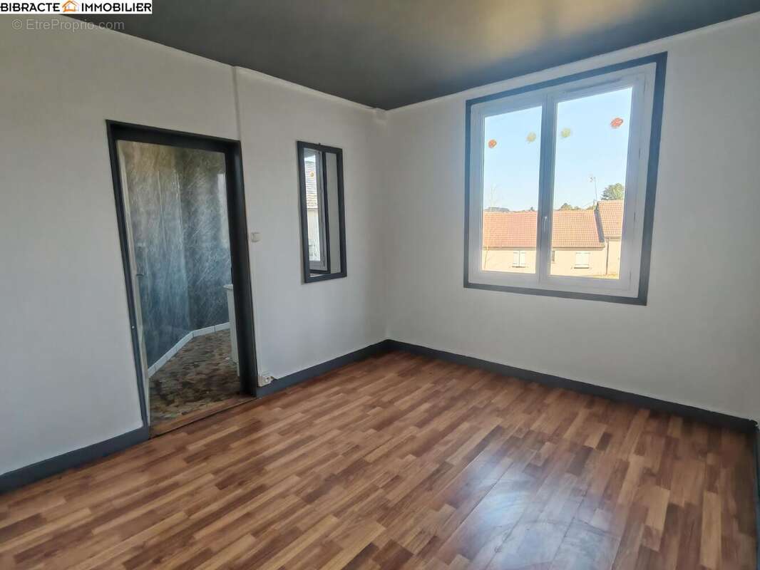 Maison 62 m² à Luzy  - photo 8