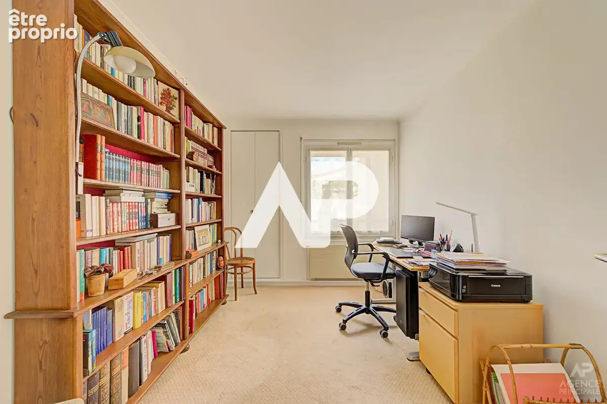 Appartement Rueil Malmaison 4 pièce(s) 83.21m² - photo 4