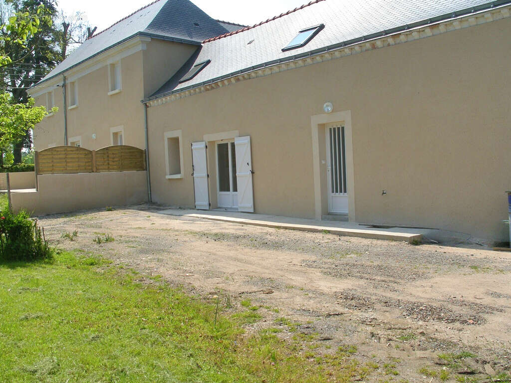 Ensemble immobilier à La Cornuaille - photo 3