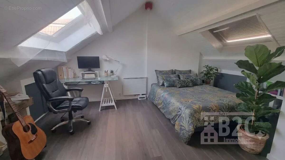 Appartement à SAINT-MARTIN-D'HERES