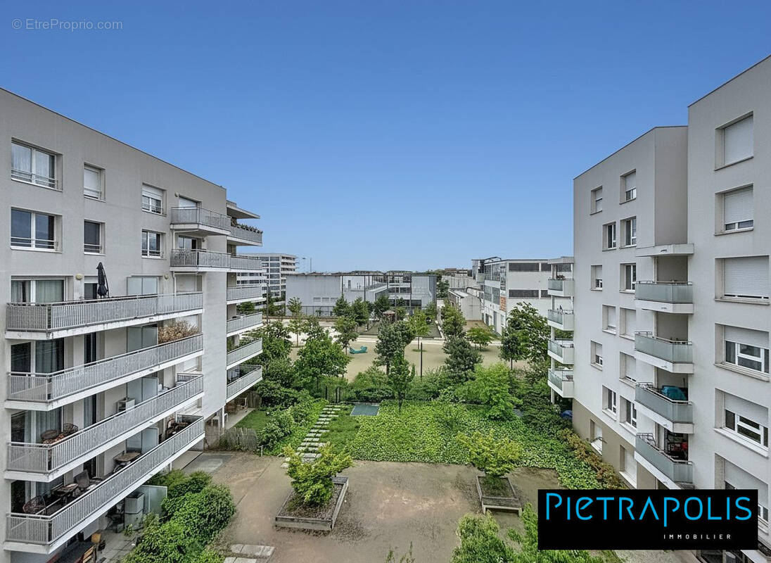 Appartement à VAULX-EN-VELIN