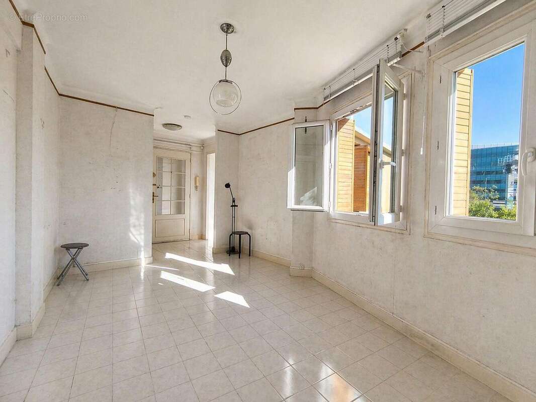   - Appartement à NICE