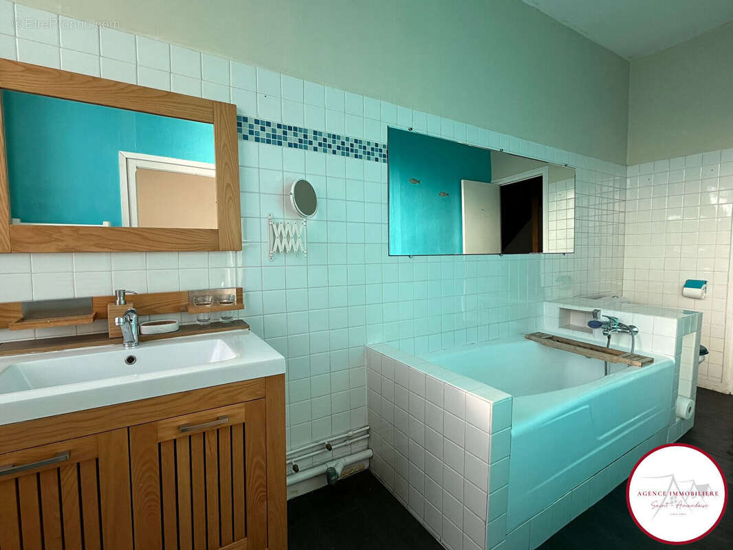 Maison à SAINT-AMAND-MONTROND