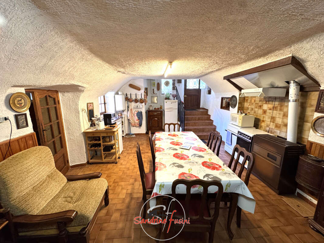 Maison à BOUYON
