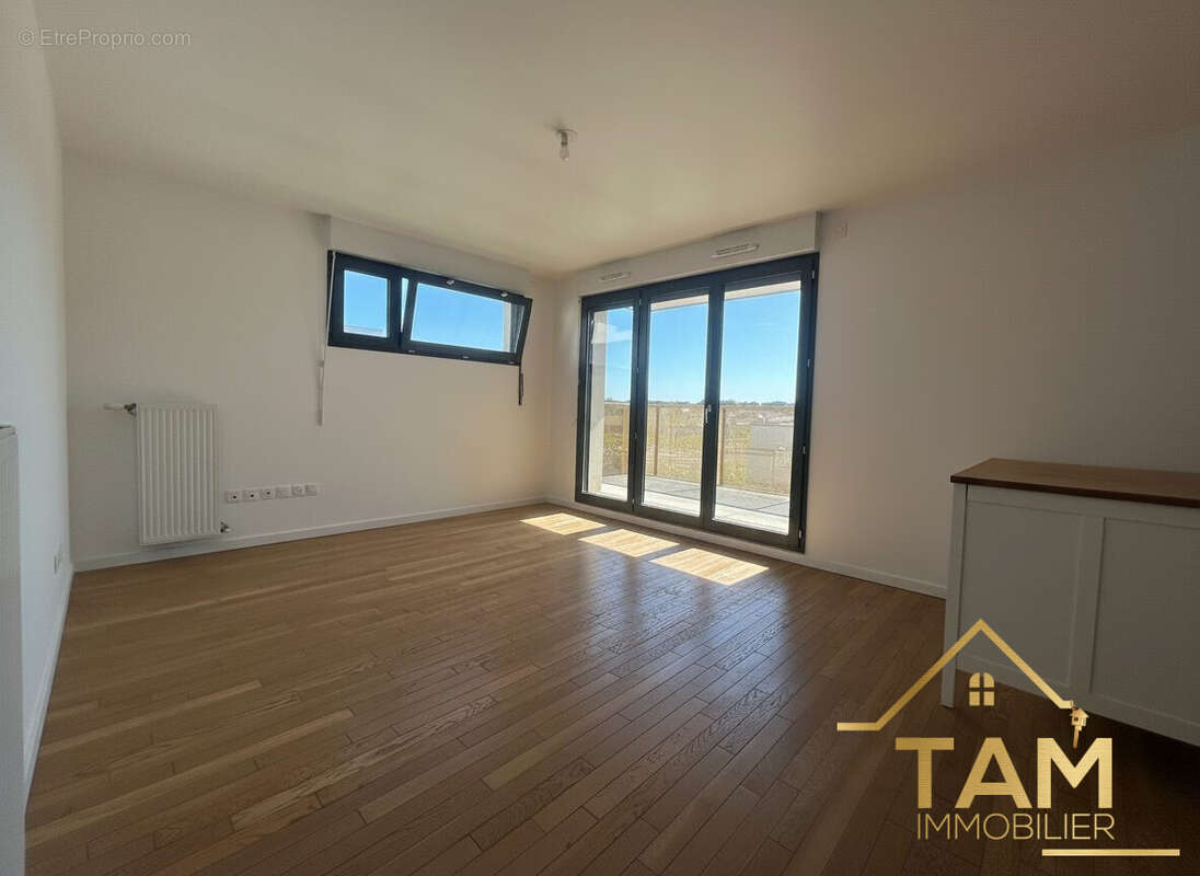 Appartement à SAINT-CYR-L'ECOLE