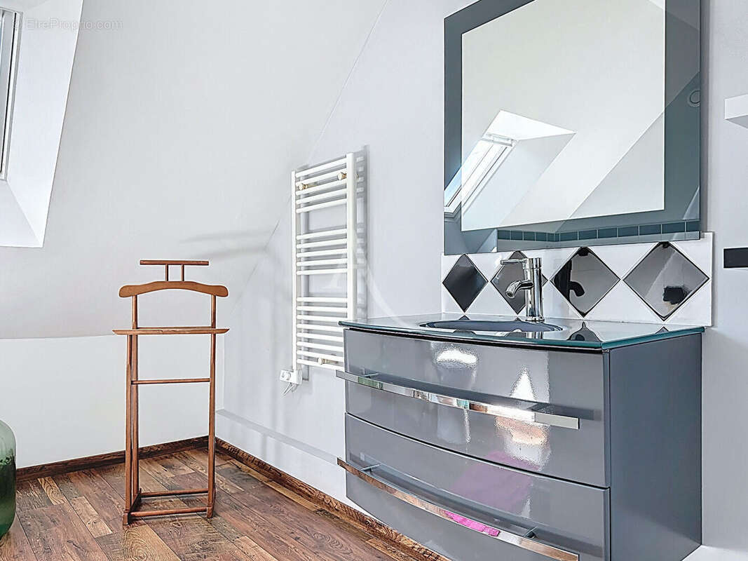 Maison à BEAUFORT-EN-VALLEE