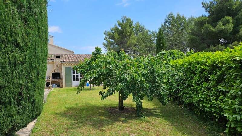 Maison à SAINT-PAUL-TROIS-CHATEAUX