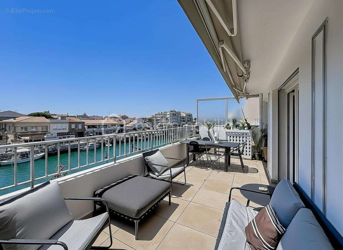 *** Magnifique Appartement T2 rénové de 48m2 avec terrasse plein sud de 20m2 à PALAVAS *** - photo 2