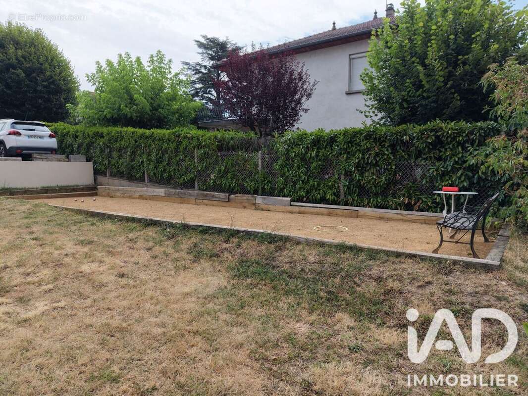 Maison 138 m² à Andrezieux-Boutheon  - photo 4