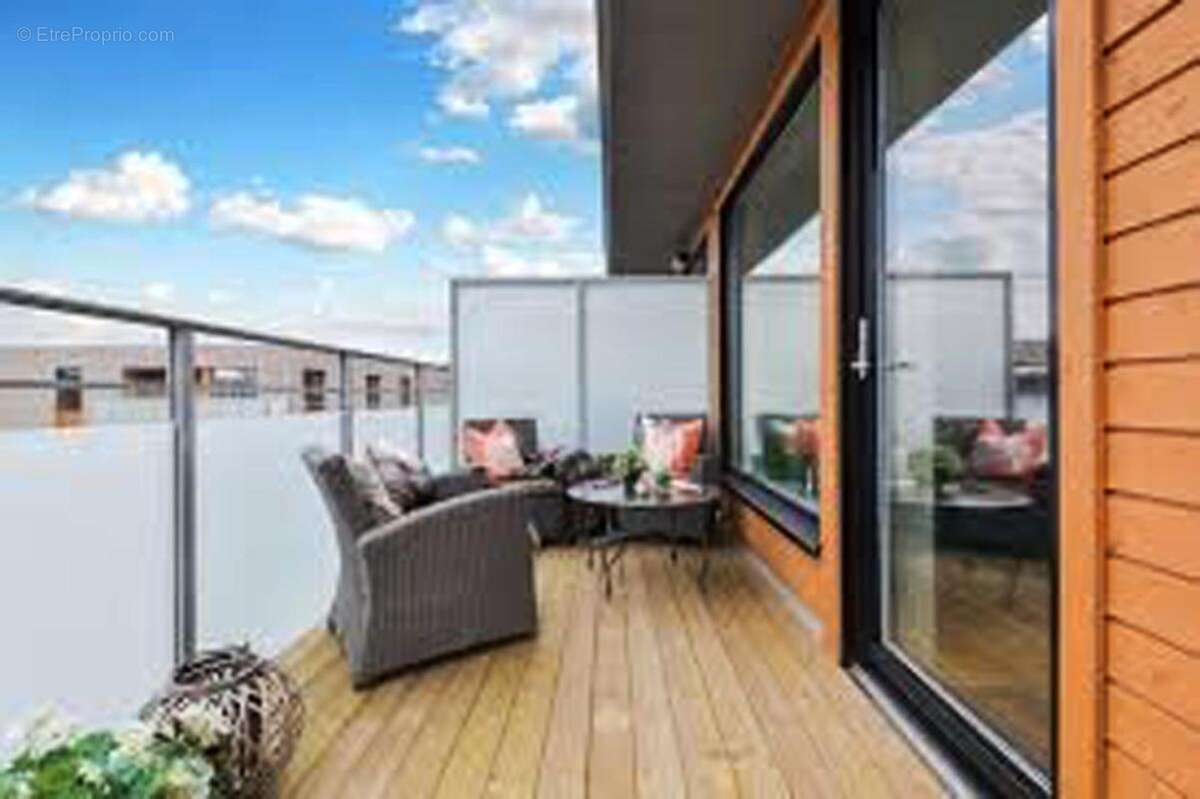 Appartement à SAINT-MAUR-DES-FOSSES