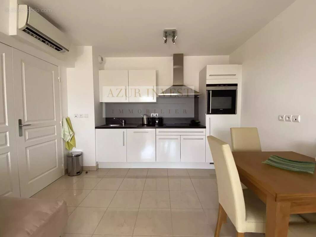 Appartement à ROQUEBRUNE-CAP-MARTIN