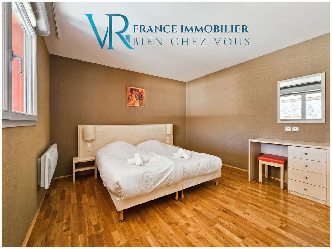 Duplex t5 meublé 108m2 avec terrasse & parking - photo 15
