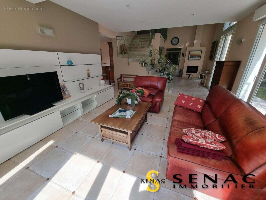 Maison à SAINT-LEU-LA-FORET