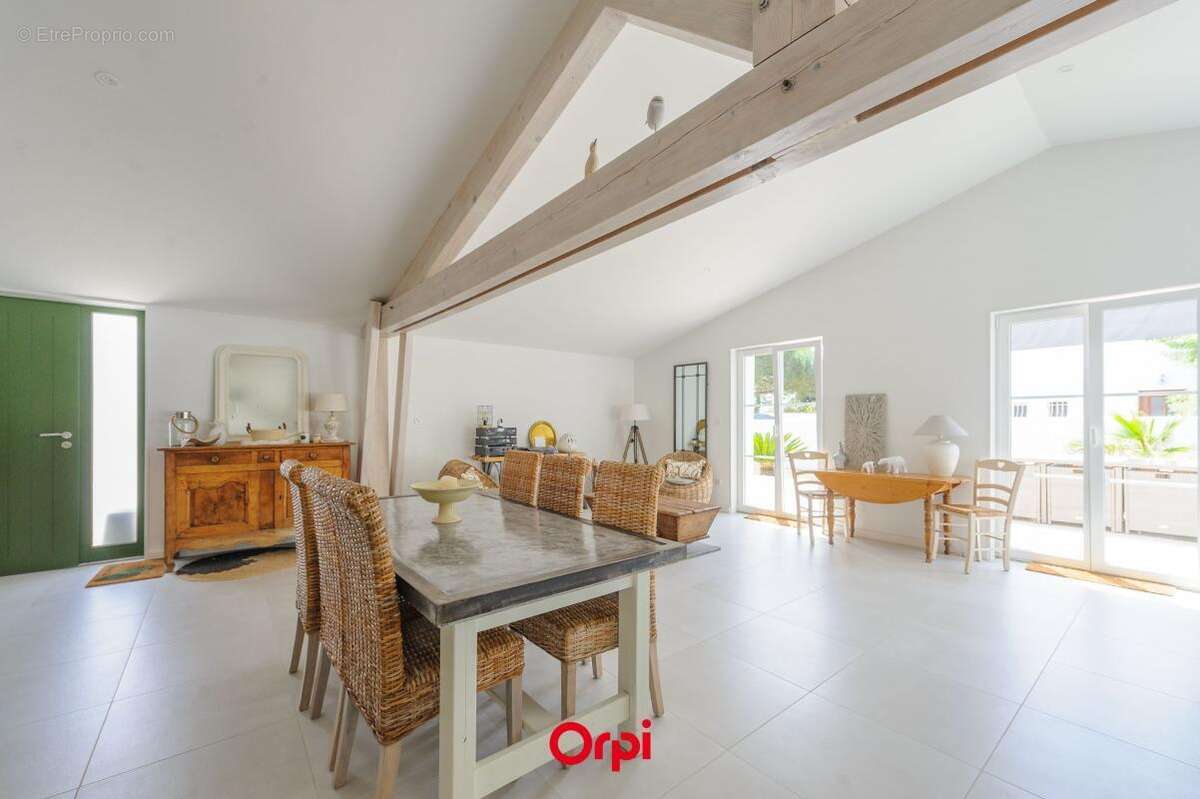 Maison à SAINTE-MARIE-DE-RE