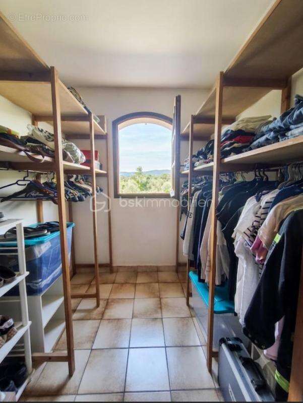 Idéal Artisan  : Maison Type 4 170 m²  en zone artisanale sur 2600 m² - photo 13