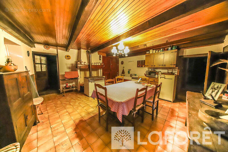 Maison à SAINT-SAUVEUR