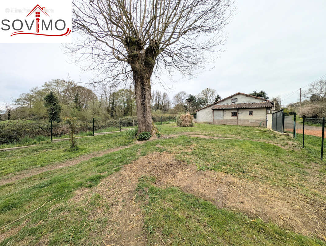 Maison à AVAILLES-LIMOUZINE