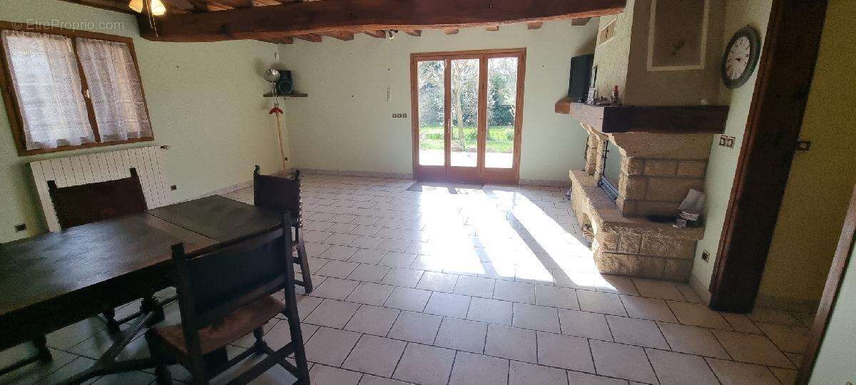 Maison à MICHERY