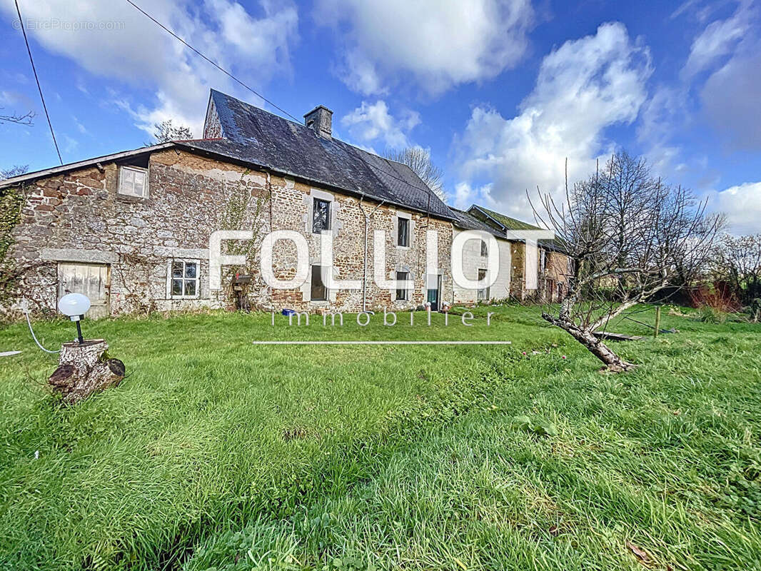 Maison à NOTRE-DAME-DE-CENILLY