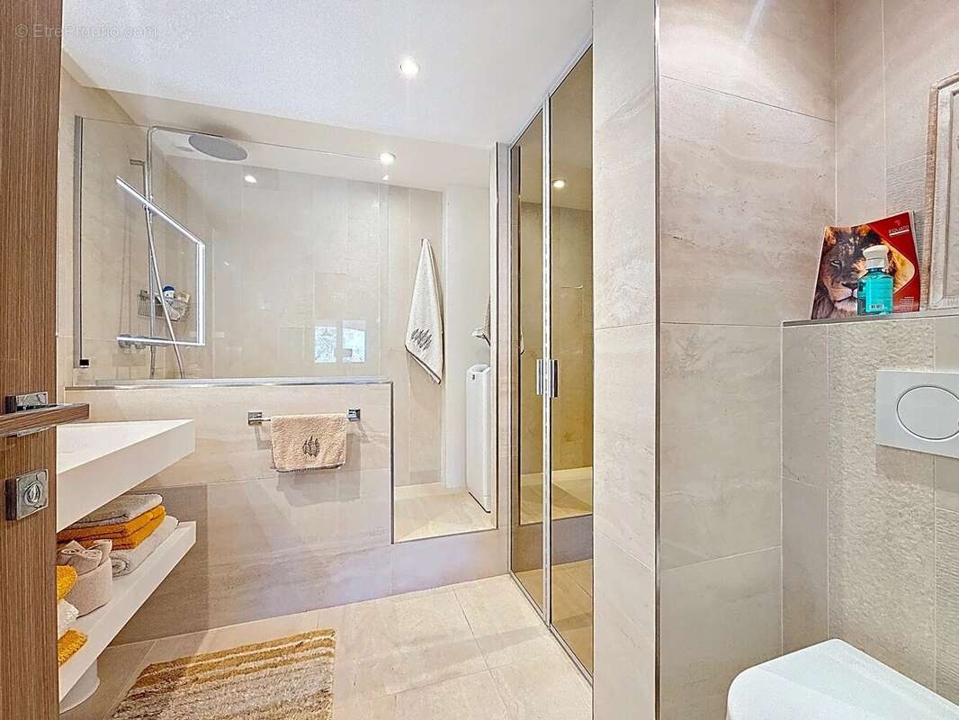 Appartement à MOUGINS