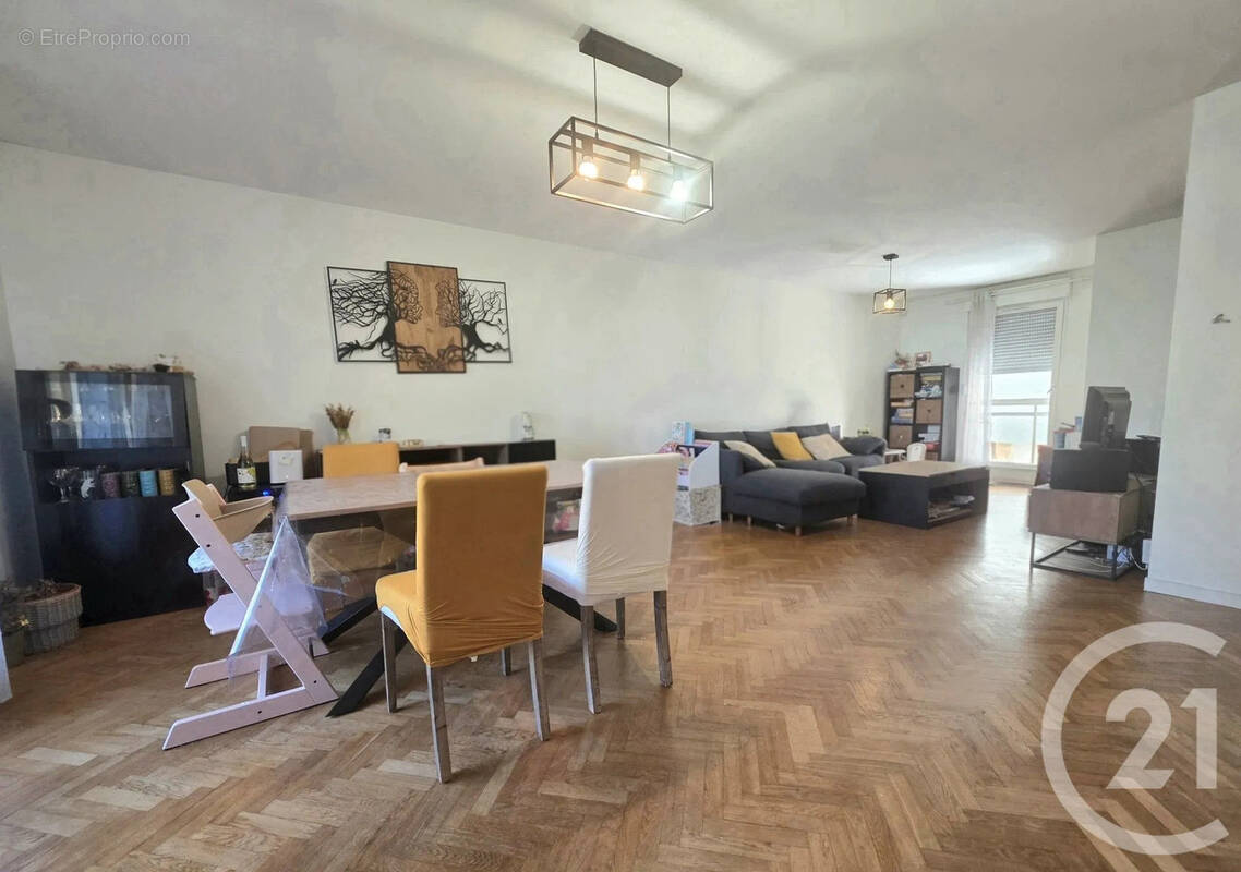 Appartement à VILLEURBANNE