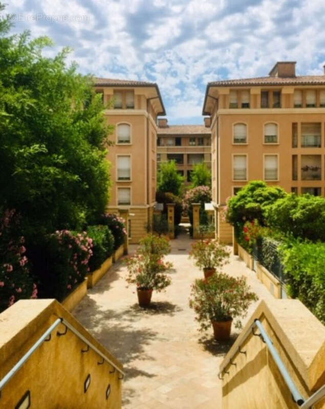 Appartement à AIX-EN-PROVENCE