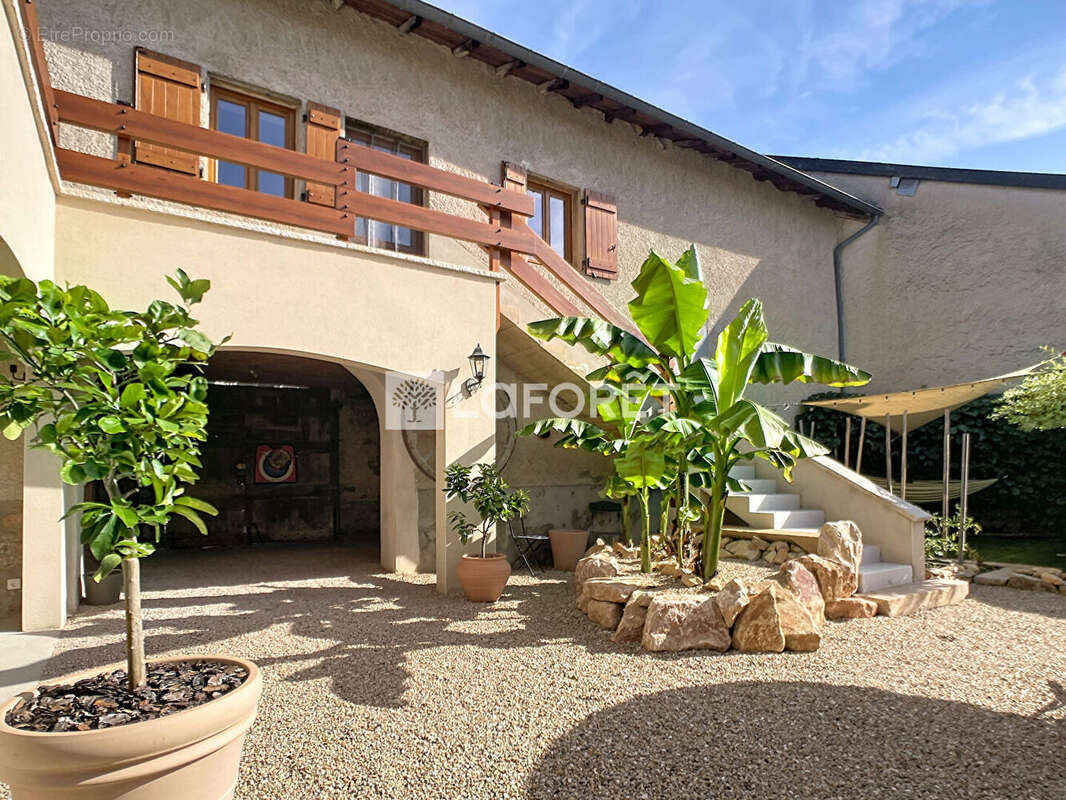 Maison à BELLEVILLE