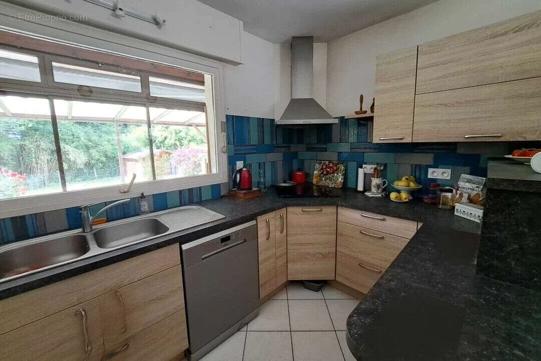 Maison à VILLENEUVE-DE-MARSAN