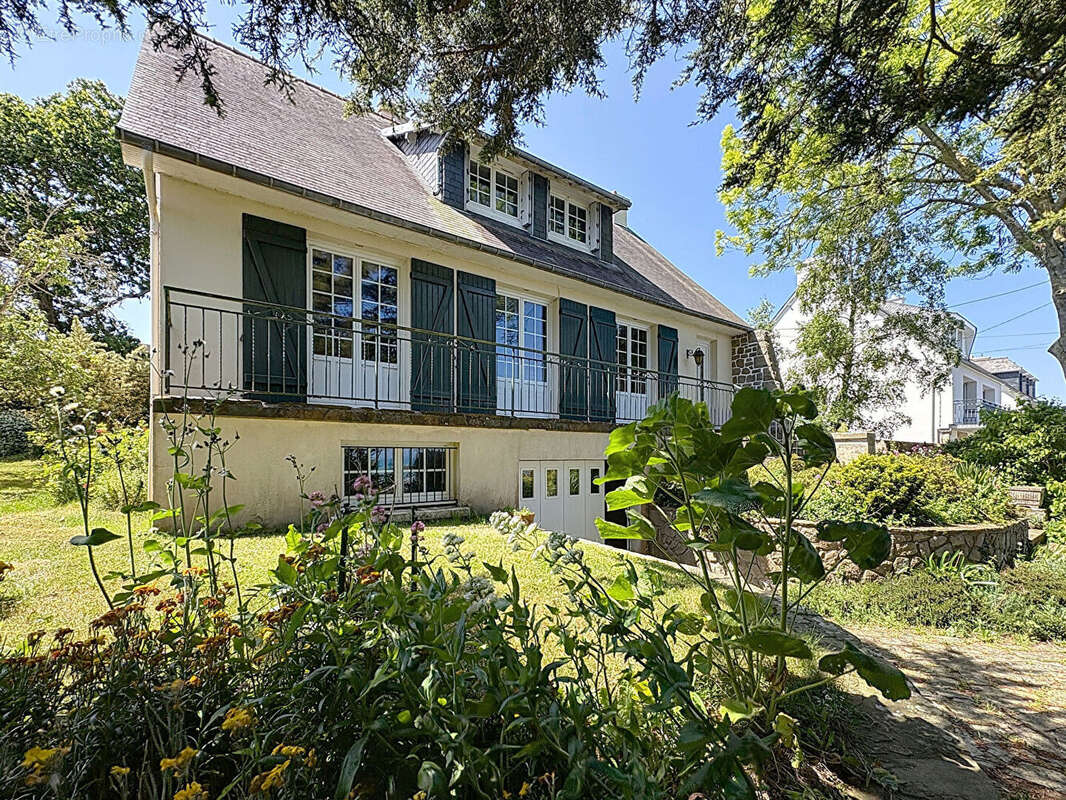 Maison à ETABLES-SUR-MER