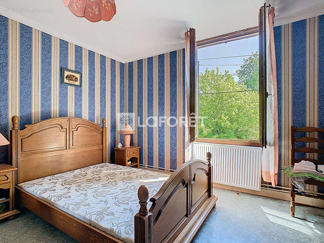 Maison à LES ISLETTES