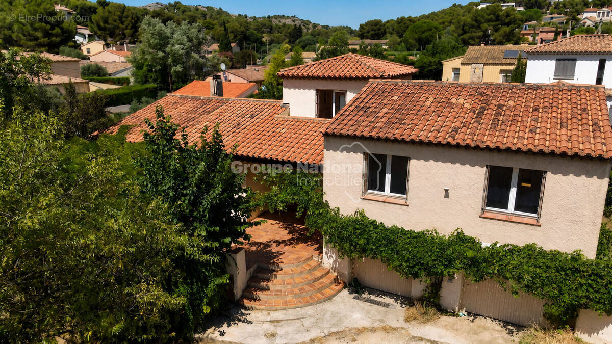Maison à ENSUES-LA-REDONNE