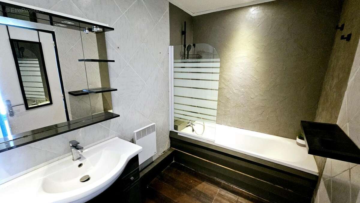 Maison 4 pièces / 74 m² / 105 000 EUR / SUZANNE - photo 7