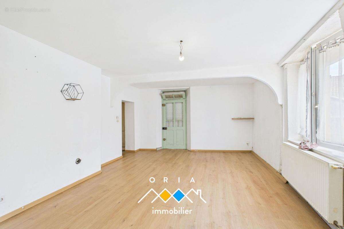 Maison à VANDELAINVILLE