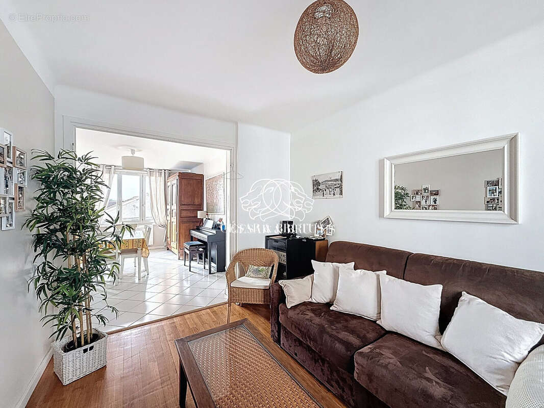 Appartement à LYON-8E