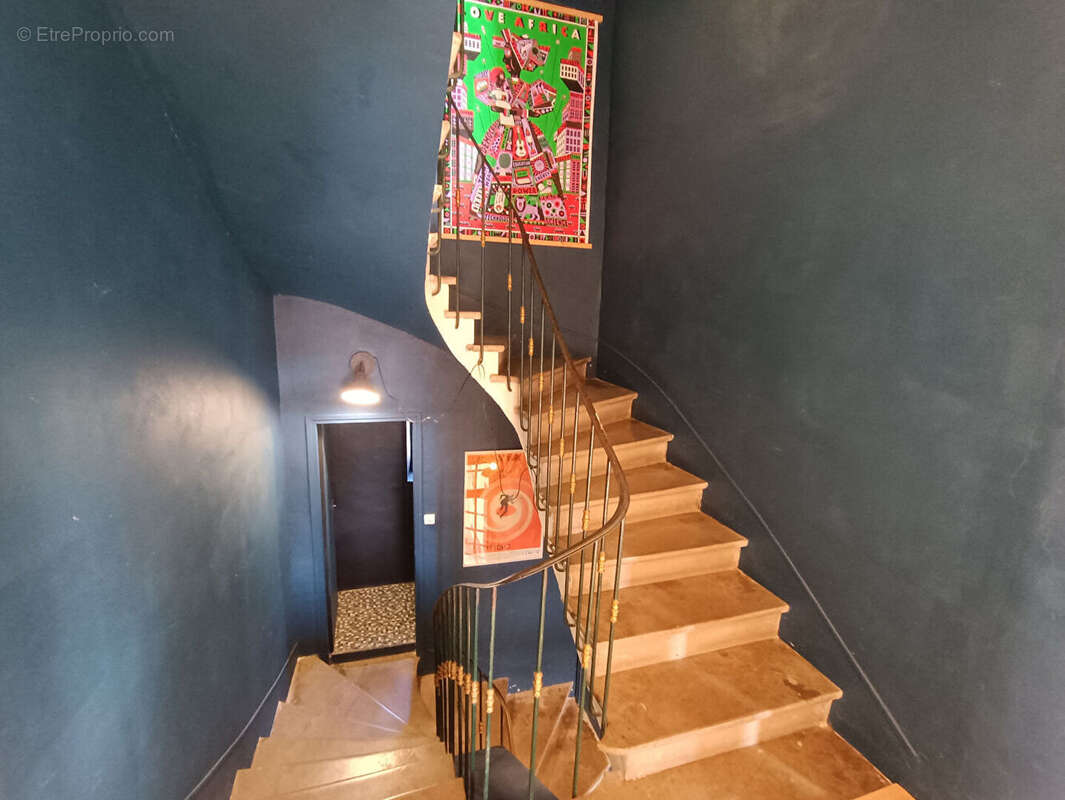 Grande maison avec garage - Salles-Curan - photo 12