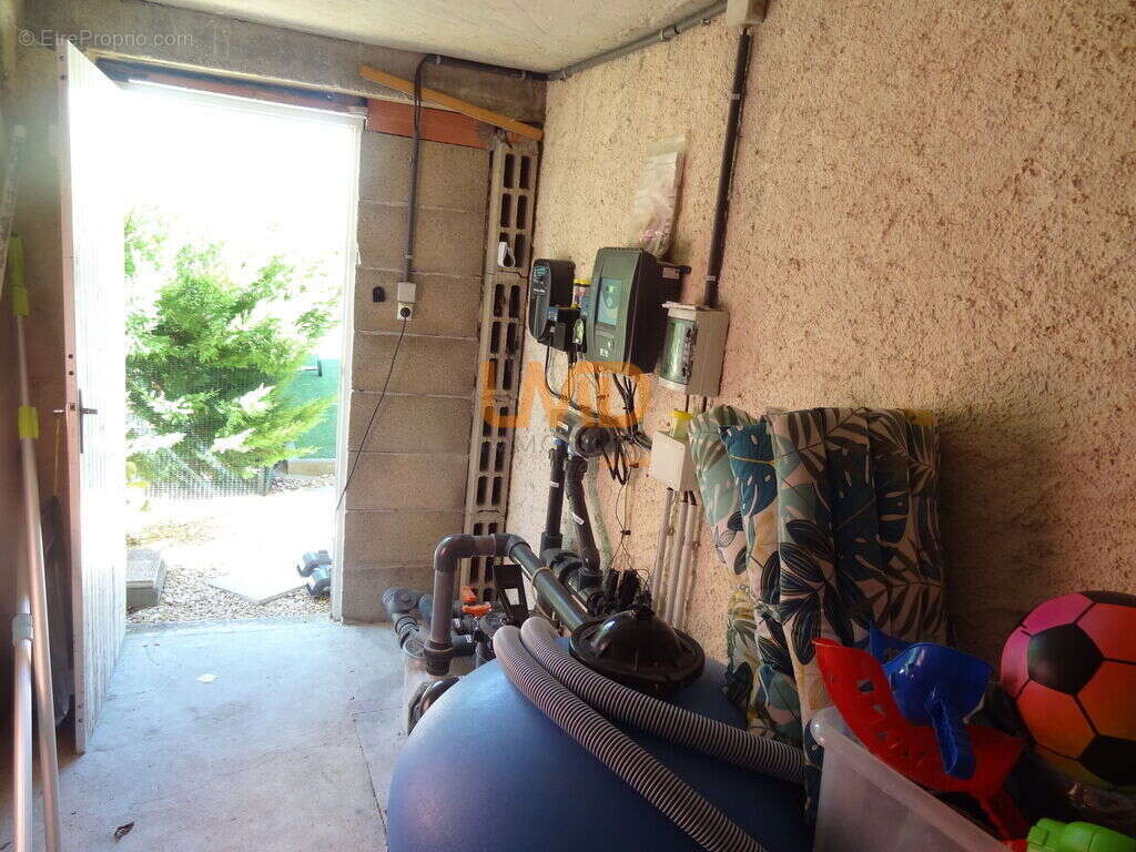 Maison sur étage de 124 m2 avec piscine - photo 16