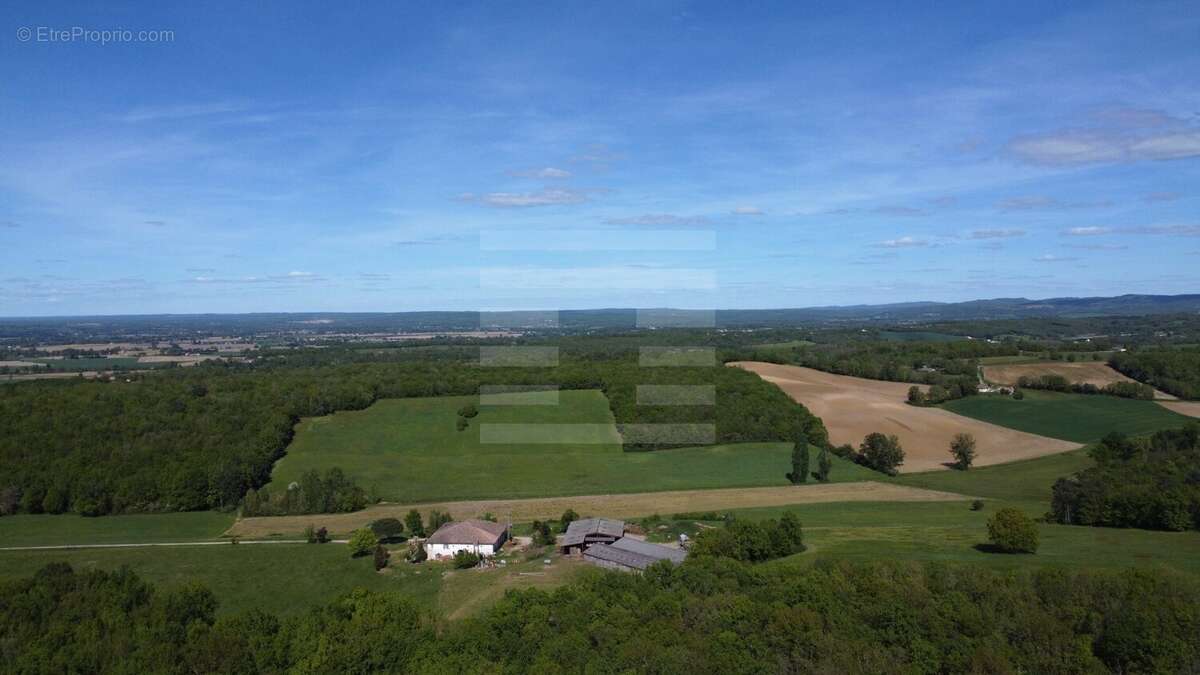 TARN-et-GARONNE (82) - Propriété rurale de caractère sur 17 hectares - photo 2