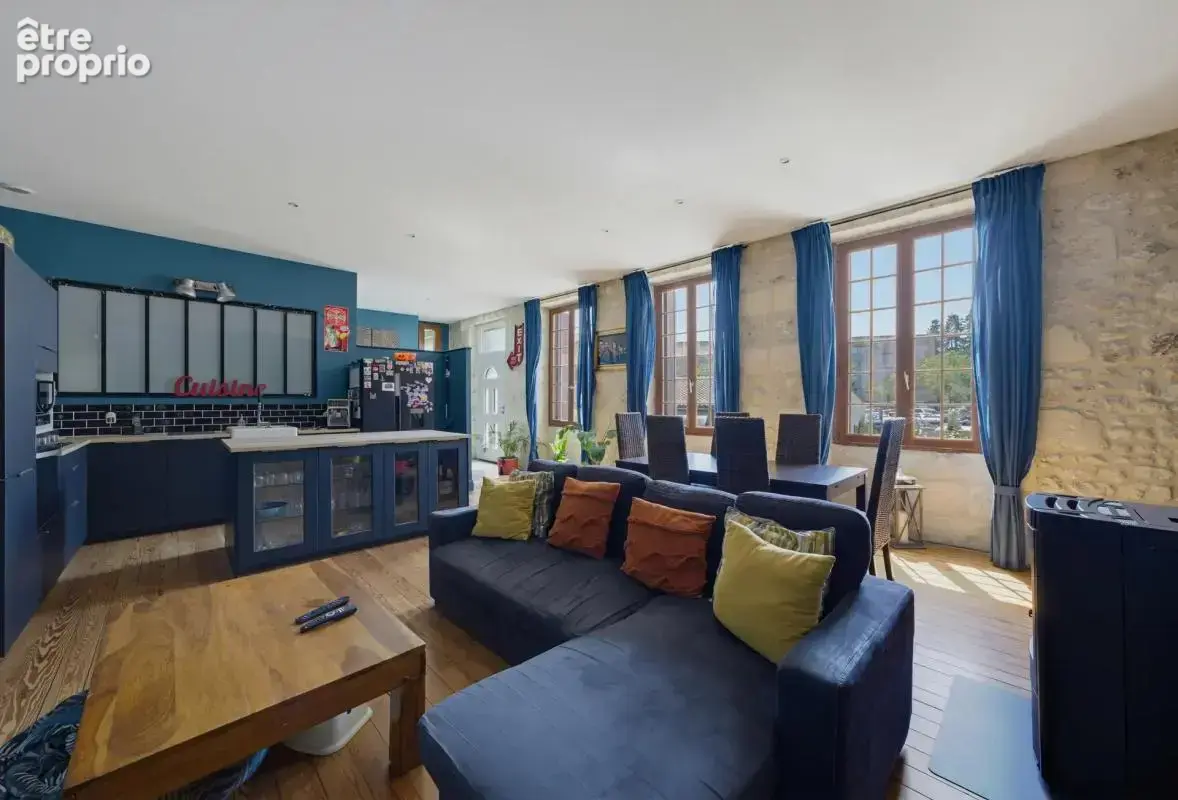 Maison de 5 pièces de 160 m² à Blanquefort - photo 3