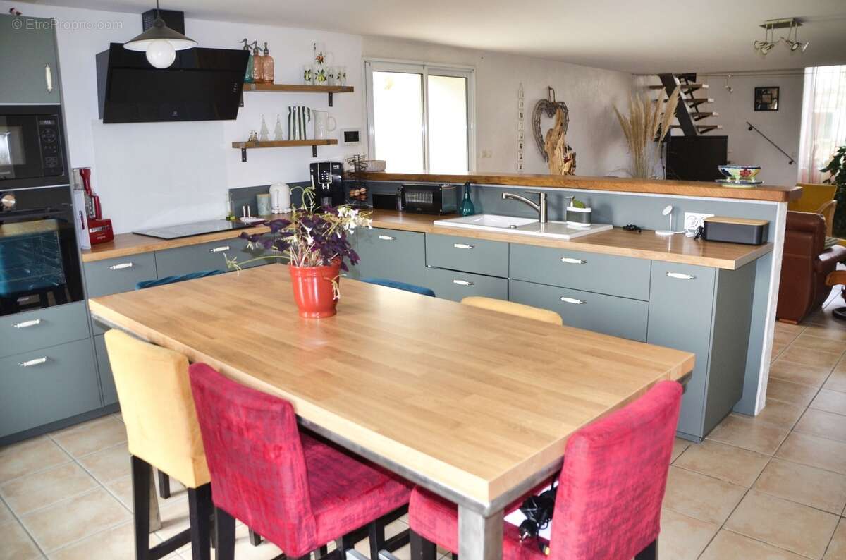 Maison à vendre 8 pièces LE GUE D'ALLERE (17) - photo 32