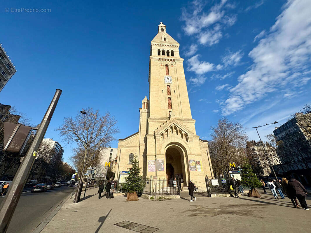 Appartement à PARIS-14E