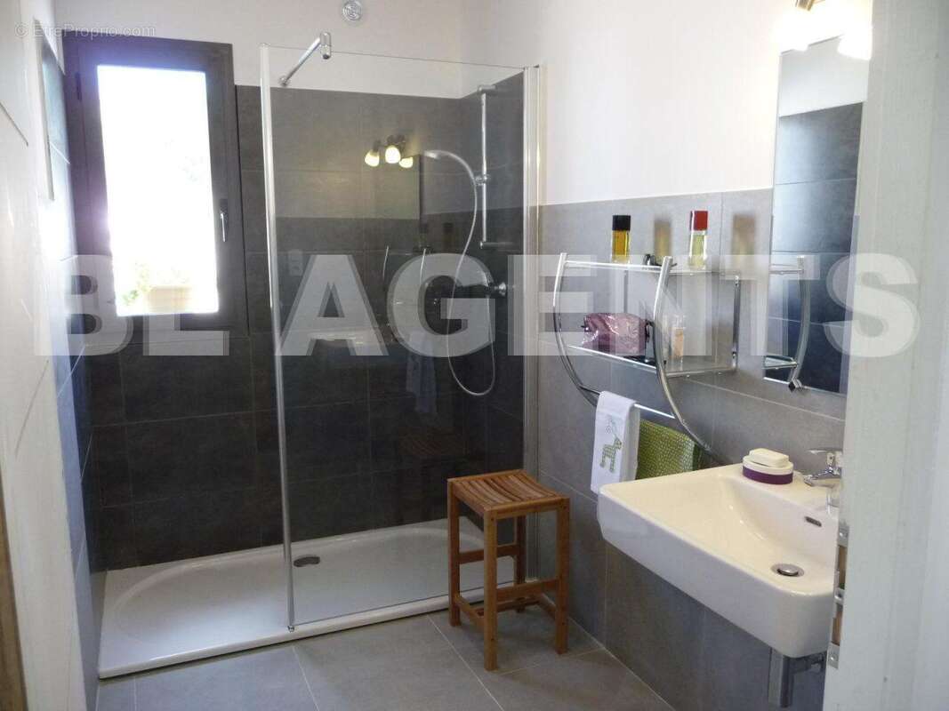 5385aa10-9797-11f0-b2fc-47979a7fe88d - Maison à OLETTA