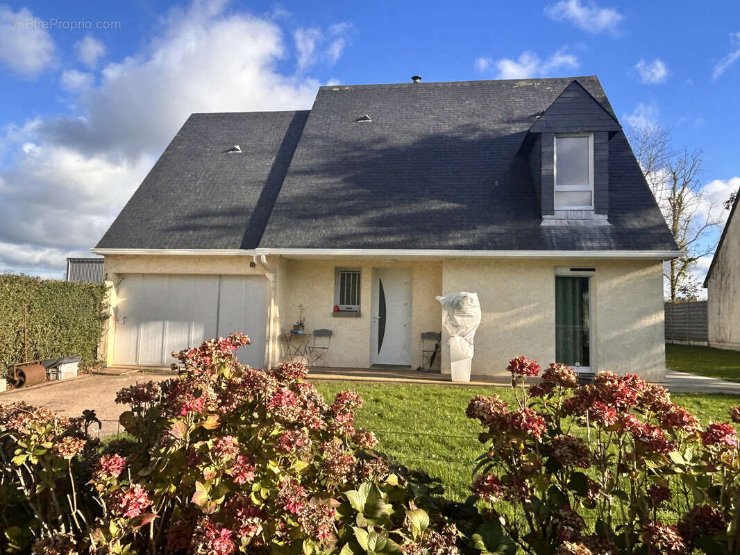 Maison à CANY-BARVILLE