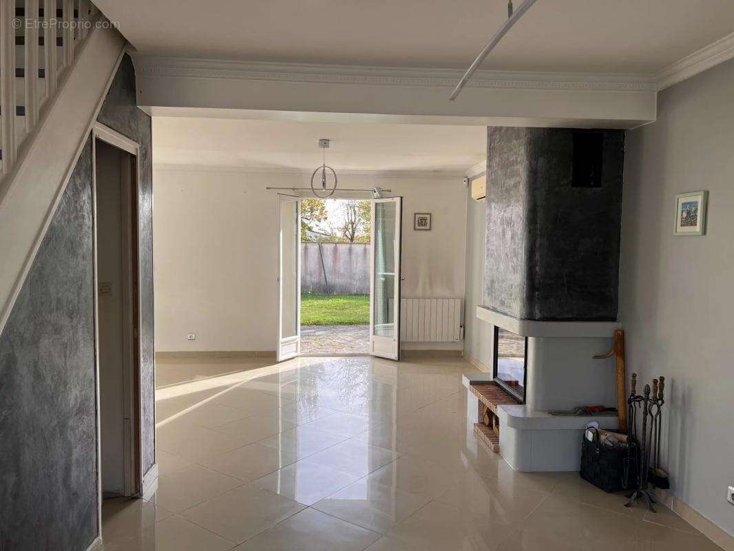 Maison à DAMMARTIN-EN-GOELE