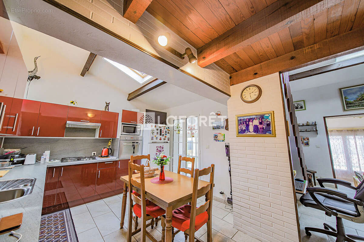 Maison 4 pièce(s) à BORGO Plaine - 120 m² - parcelle de 630 m2 - photo 5