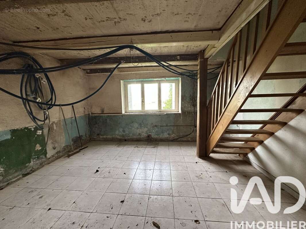 Maison 86 m² à Jesonville  - photo 6