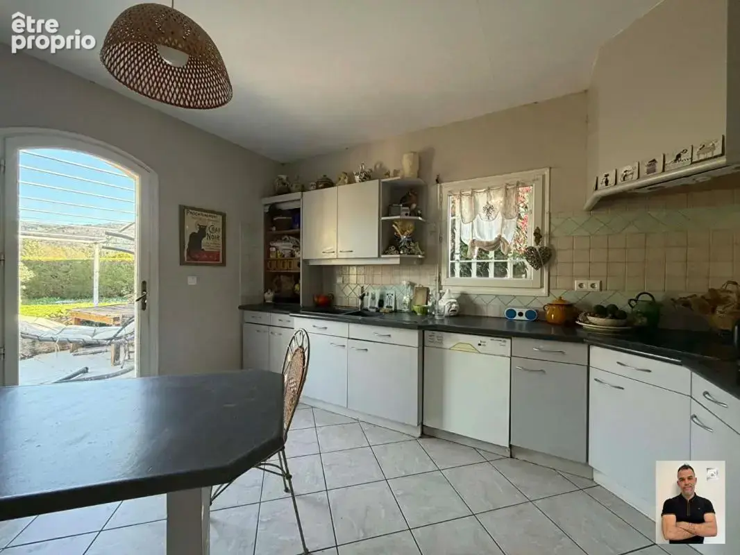 Propriétés 190M² sur 4000M² de terrain - photo 16
