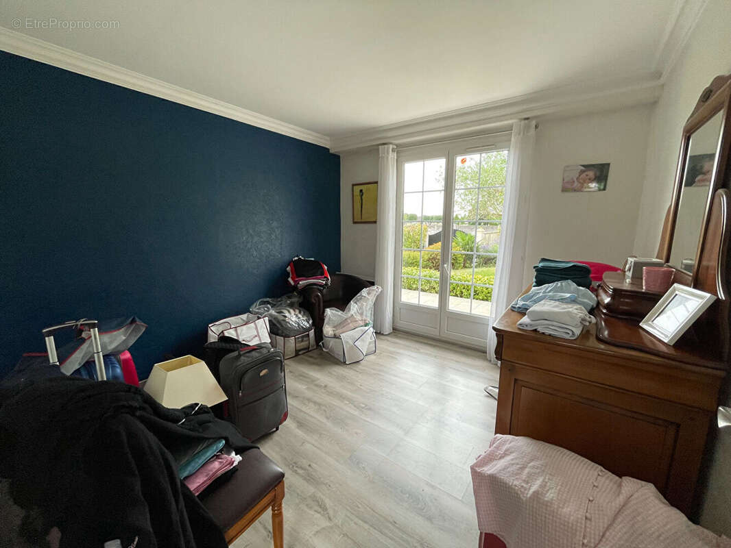 Maison Montfermeil 8 pièce(s) 300 m2 - photo 5