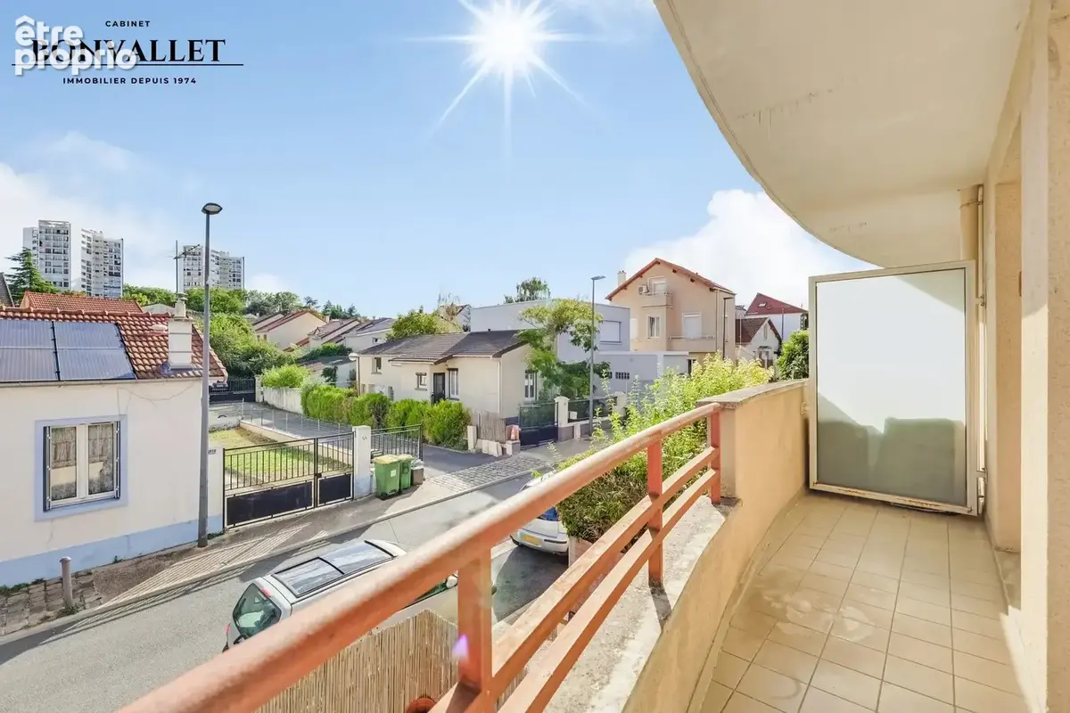 Châtillon - 2 pieces avec grand balcon - photo 2